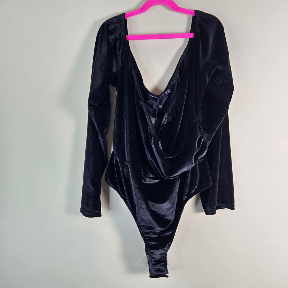Women's PRETTYLITTLETHING Plus Black Velvet Bardot Wrap Bodysuit 18